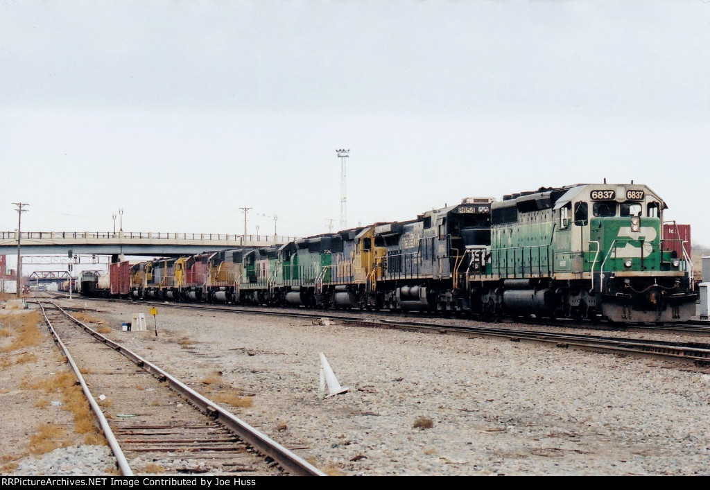 BNSF 6837 East